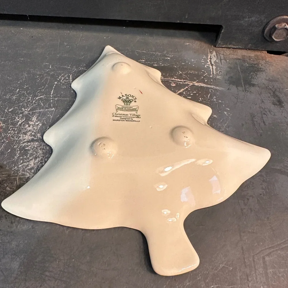 Mason's Dish 1983 Christmas Village Cream Red Ironstone Tree Shape 8.5